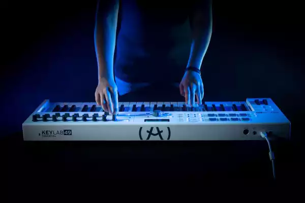 https://www.player.rs/images/products/big/3280.webp
