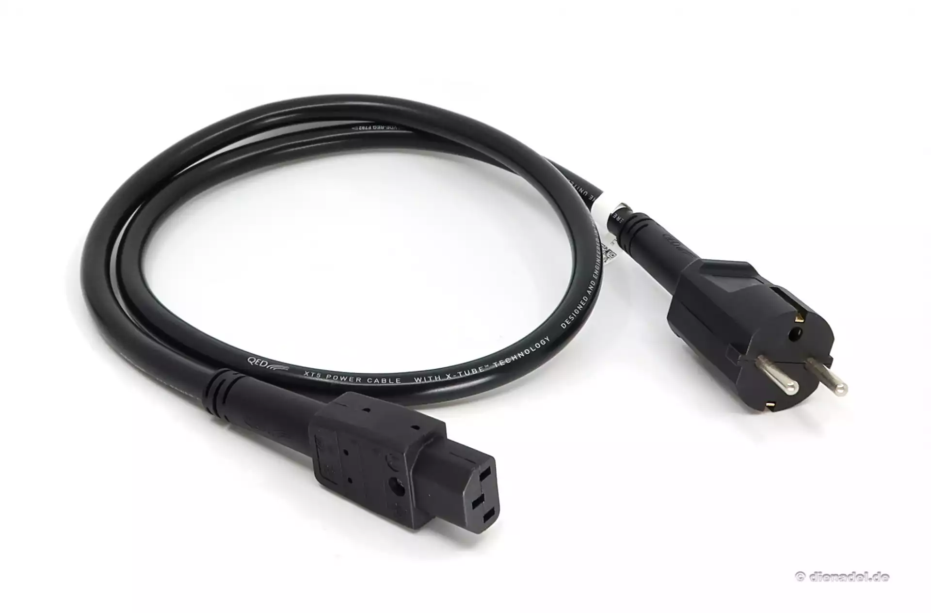 QED XT5 POWER CABLE EU 2M