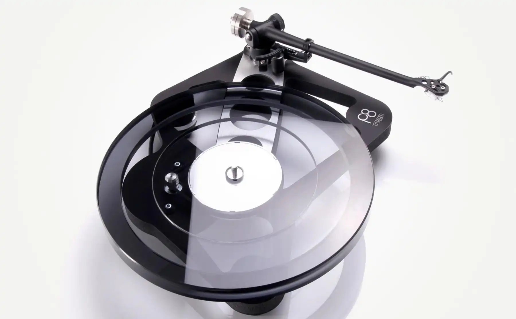 Rega Planar 8 Black Gramofon sa Apheta 3 glavom