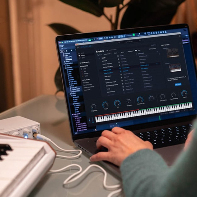 Astrolab Holliday Season